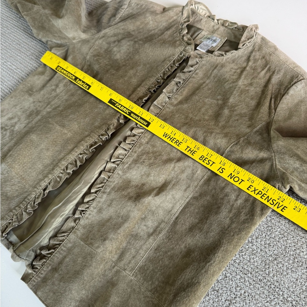 Chico’s Olive Green Genuine Suede Cropped Jacket with Ruffle Detail Large - Picture 6 of 11